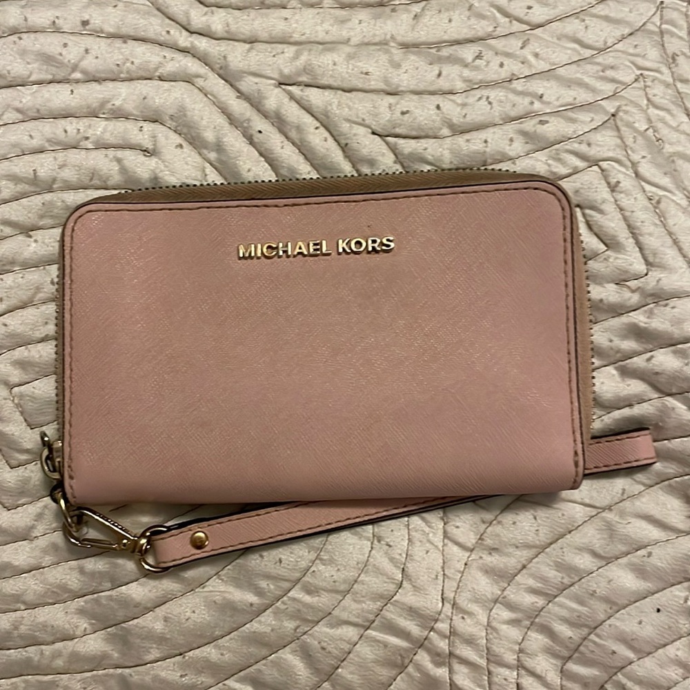 Micheal Kors wallet